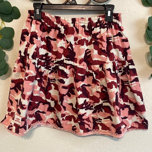 TJ Tour Pink Camo Skirt